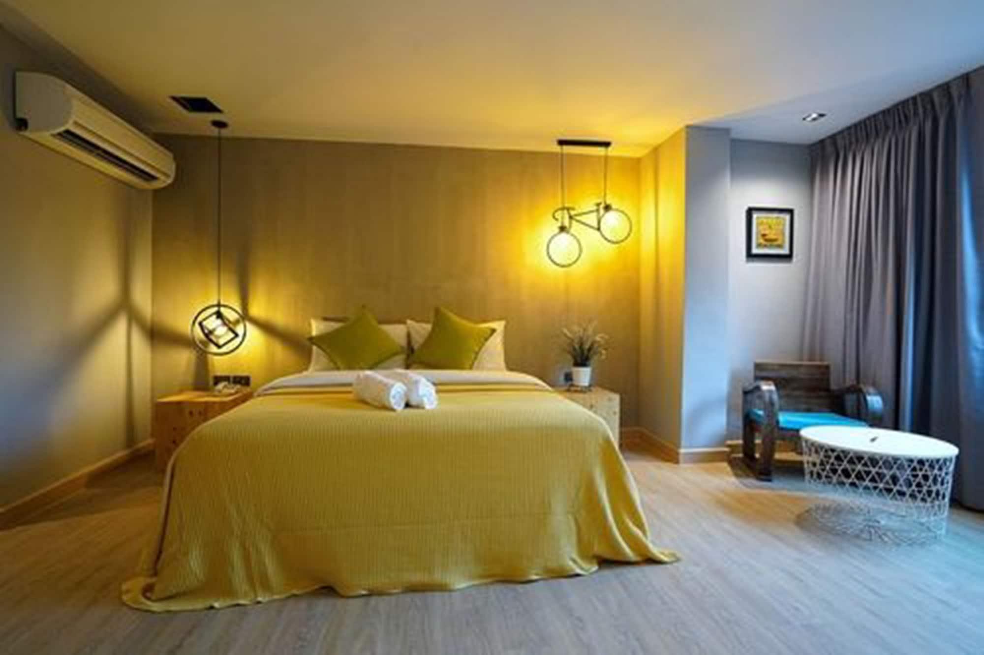 Hap@Sathorn Hotel Bangkok Exterior photo